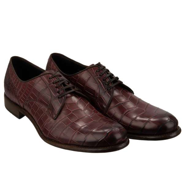 Sehr exklusive und seltene, elegante Derby Schuhe NAPOLI aus Krokodilleder in Bordeaux von DOLCE & GABBANA