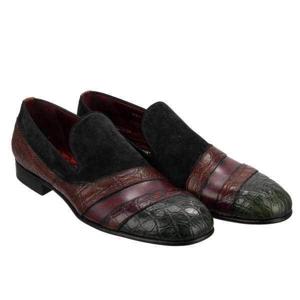 Loafer Schuhe CIMABUE aus Satin mit Goldwork Technik Pfauenfeder Stickerei in Schwarz  von DOLCE & GABBANA