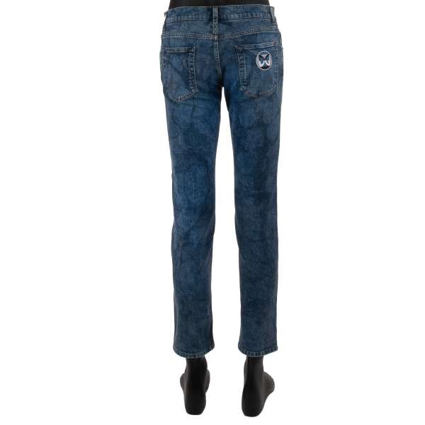 Gio Ponti Design Schmal geschnittene 5-Pockets Jeans SKINNY mit DG Logo Stickerei Patch in blau von DOLCE & GABBANA 